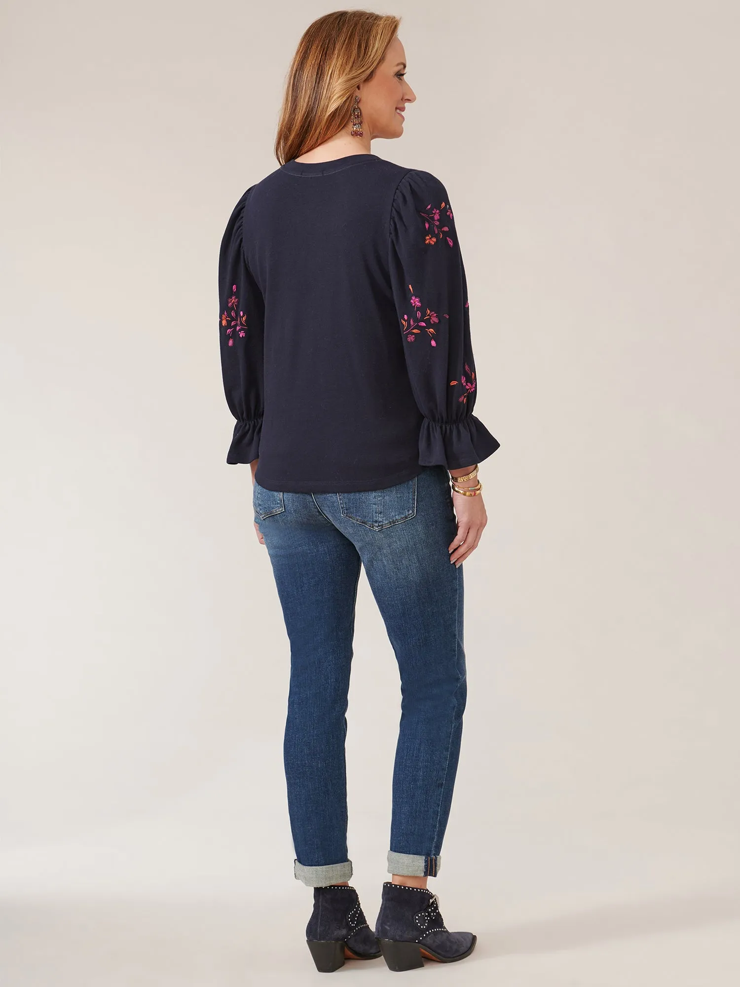 3/4 Puff Sleeve Scoop Neck Embroidered Sweatshirt