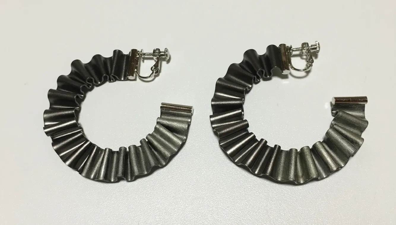 CABO | Earrings | Mermaid's Tail Collection | Hoop Earrings - Black / Silver(Urushi)