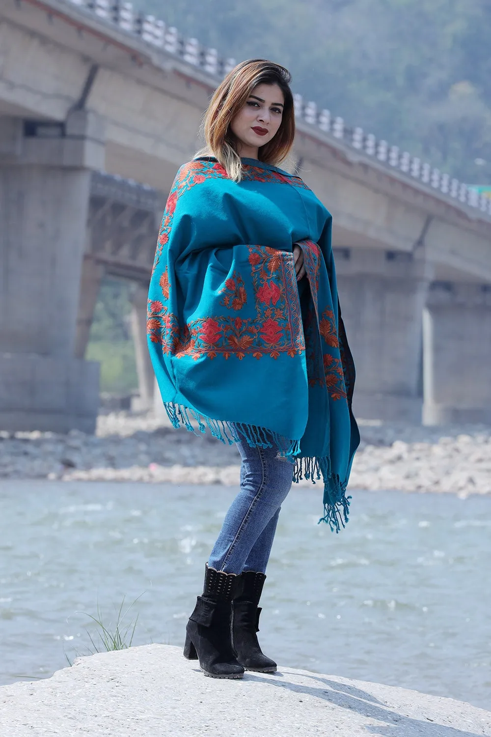 Charismatic Turquoise Blue/Green Colour Stole With Graceful Border Pattern Of Kashmiri Embroidery Makes It An Ideal Wear.