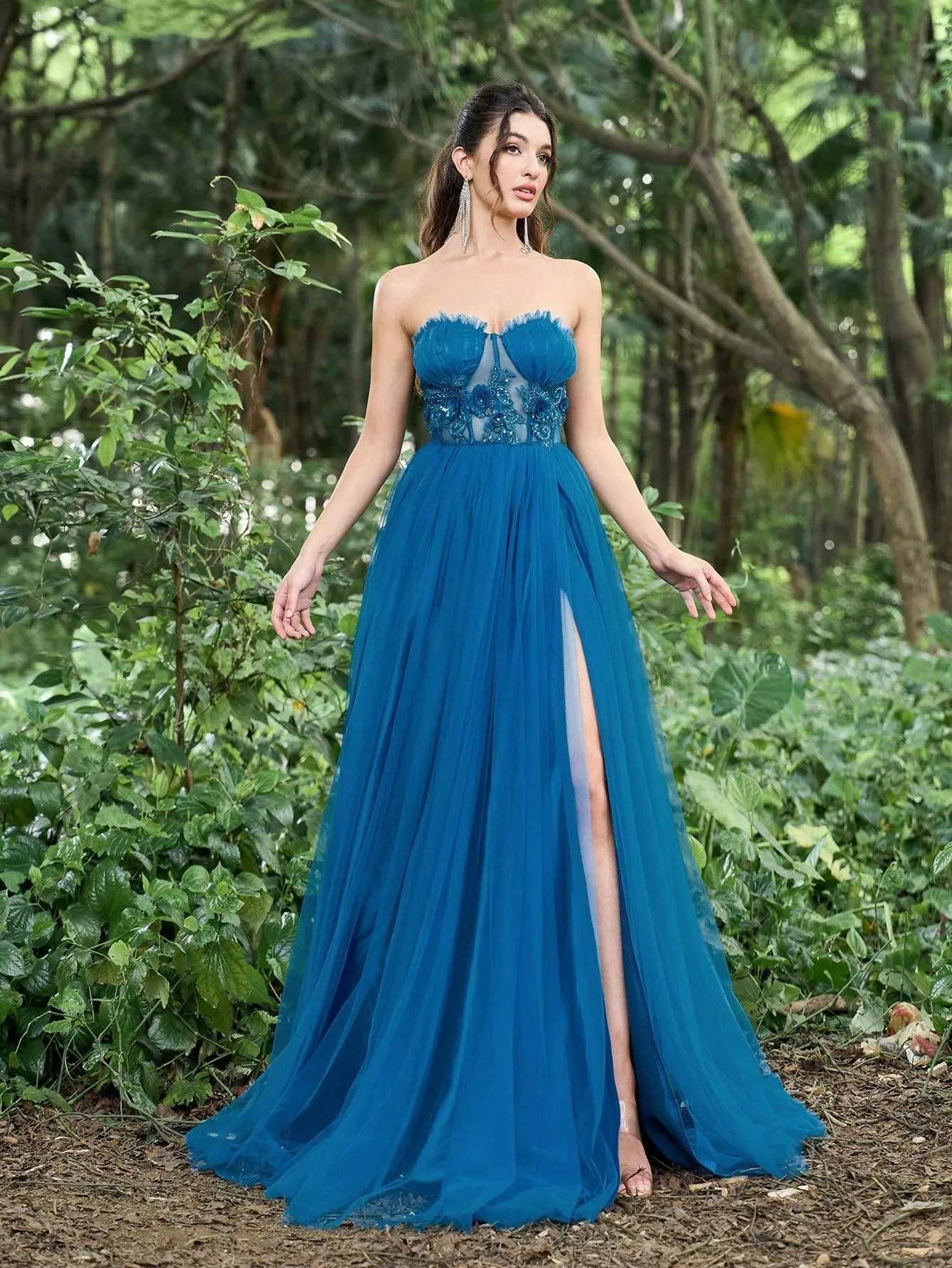 Elegant Strapless Applique Detail Bustier Split Tulle Prom Dress