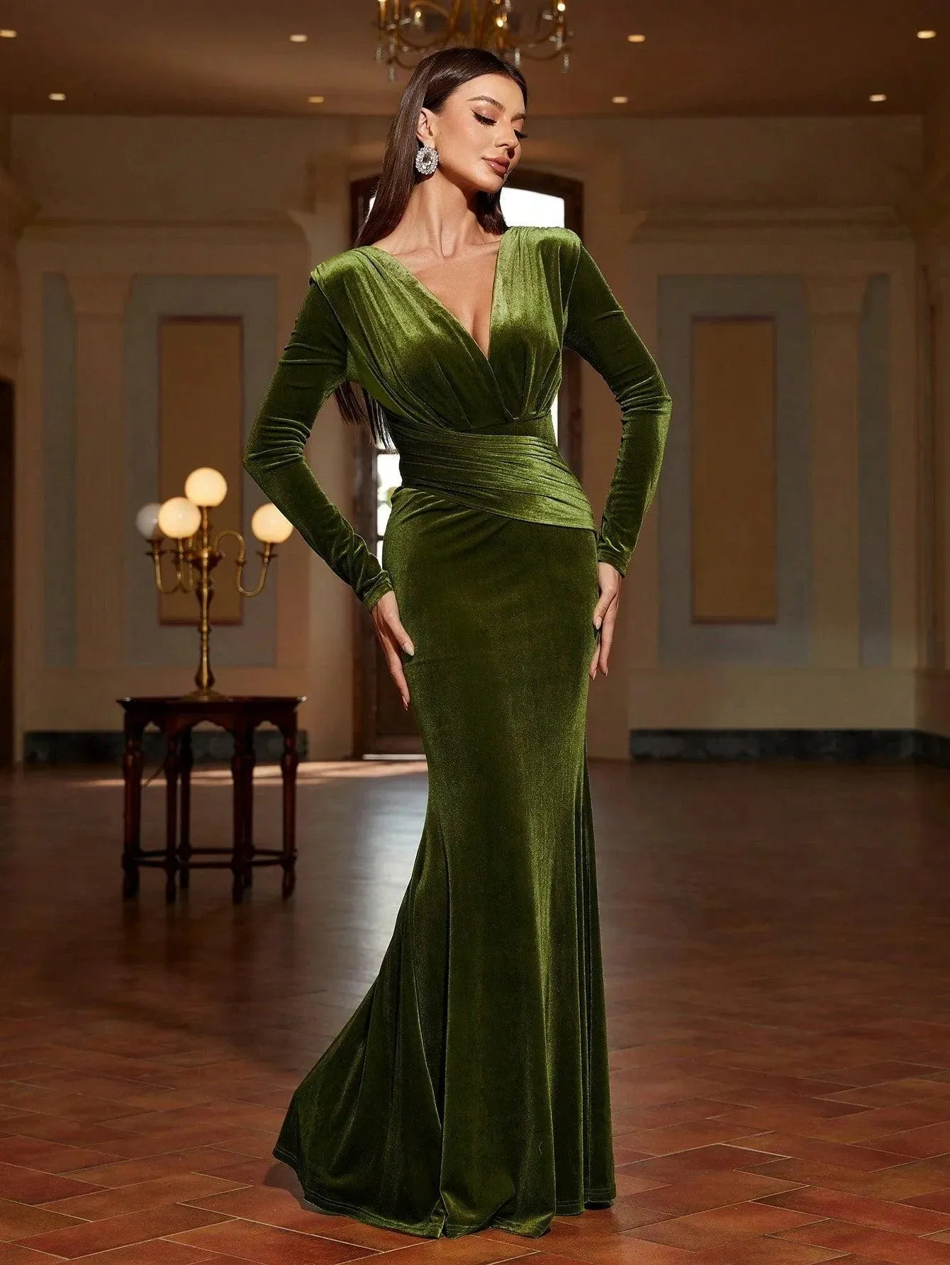 Elegant V Neck Long Sleeve Velvet Mermaid Dress