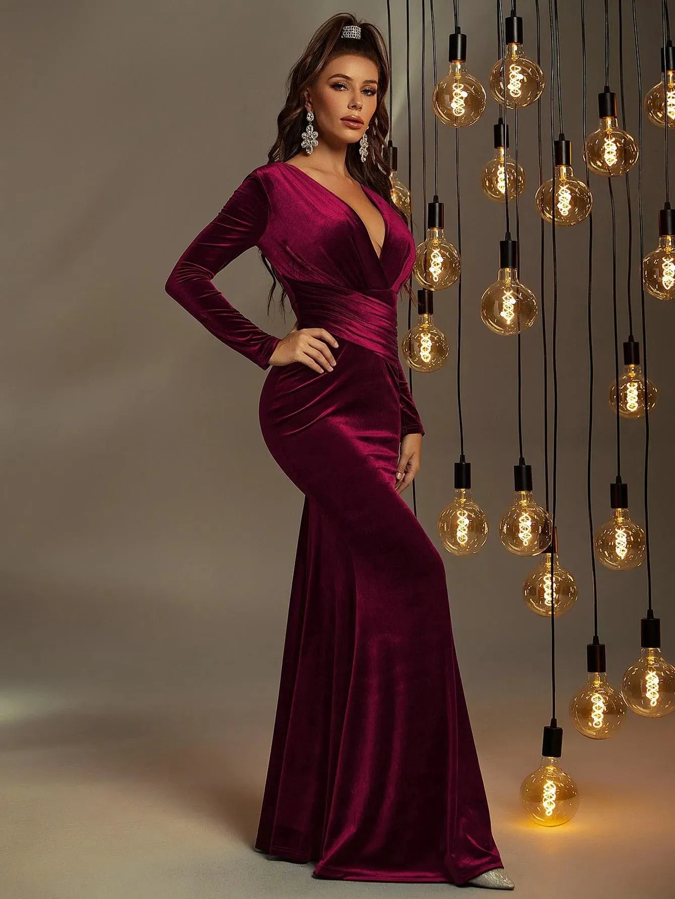 Elegant V Neck Long Sleeve Velvet Mermaid Dress