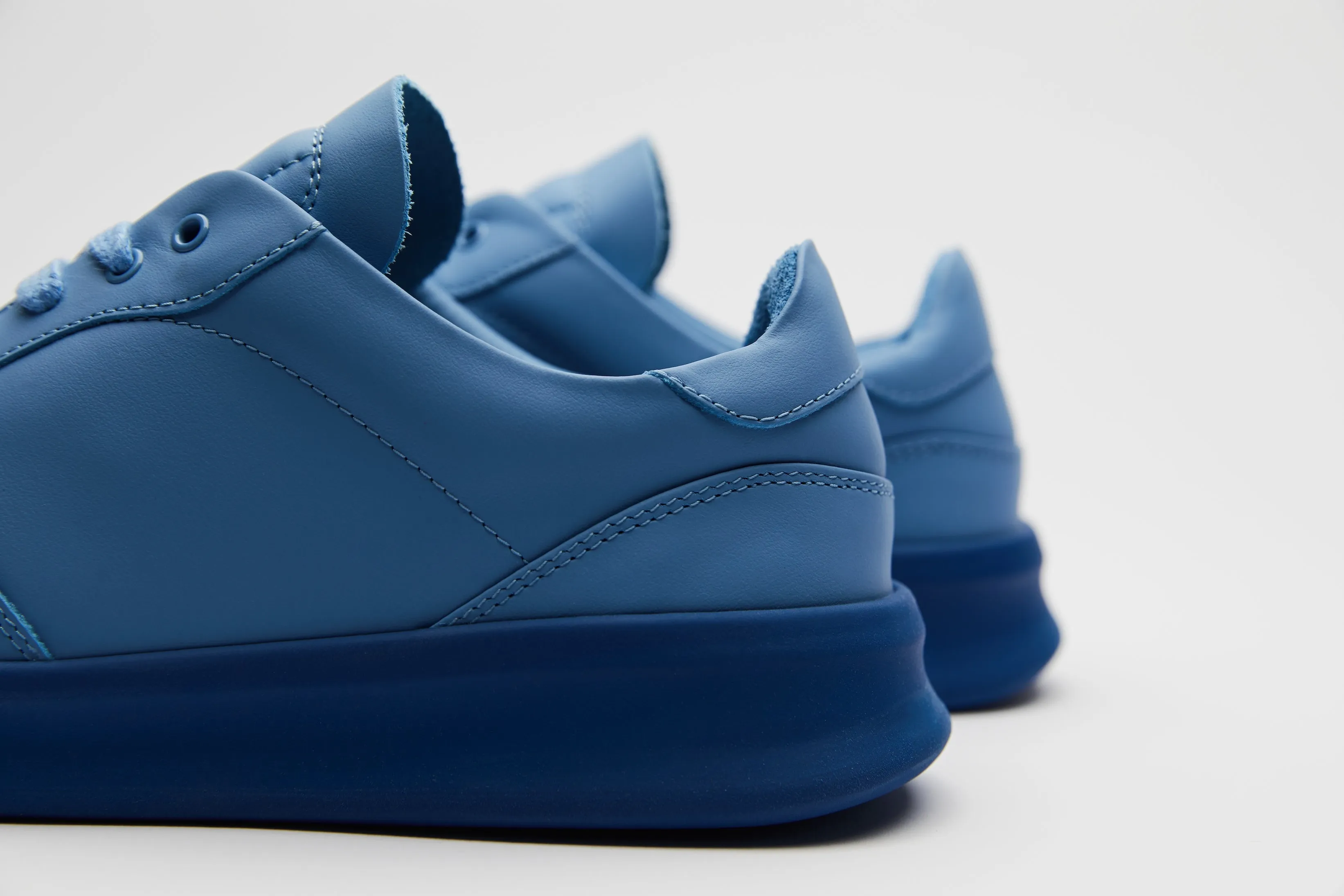 FULL GRAIN LEATHER SNEAKER "5A PULVERBLAU“