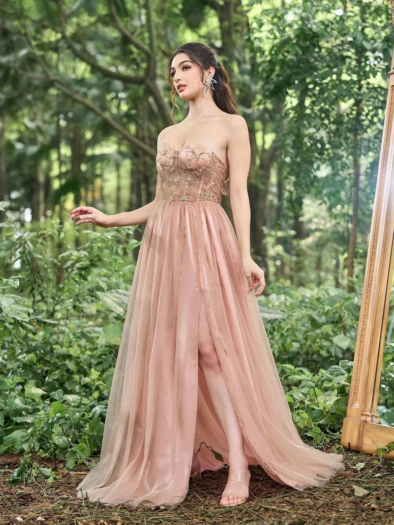 Gorgeous Strapless Applique Detail Bustier Split Tulle Prom Dress