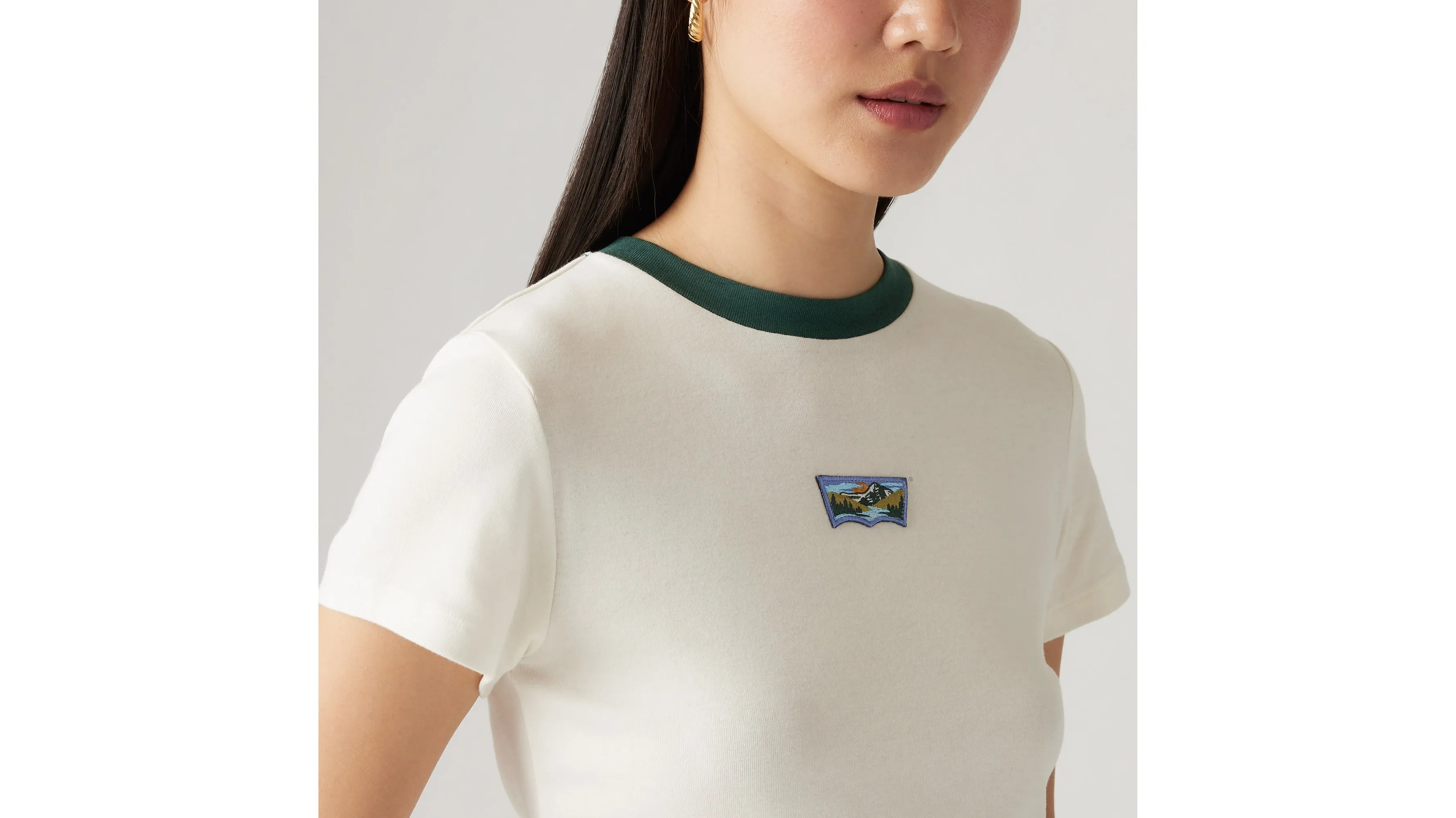 Levi's® Women's Graphic Essential Sporty Tee