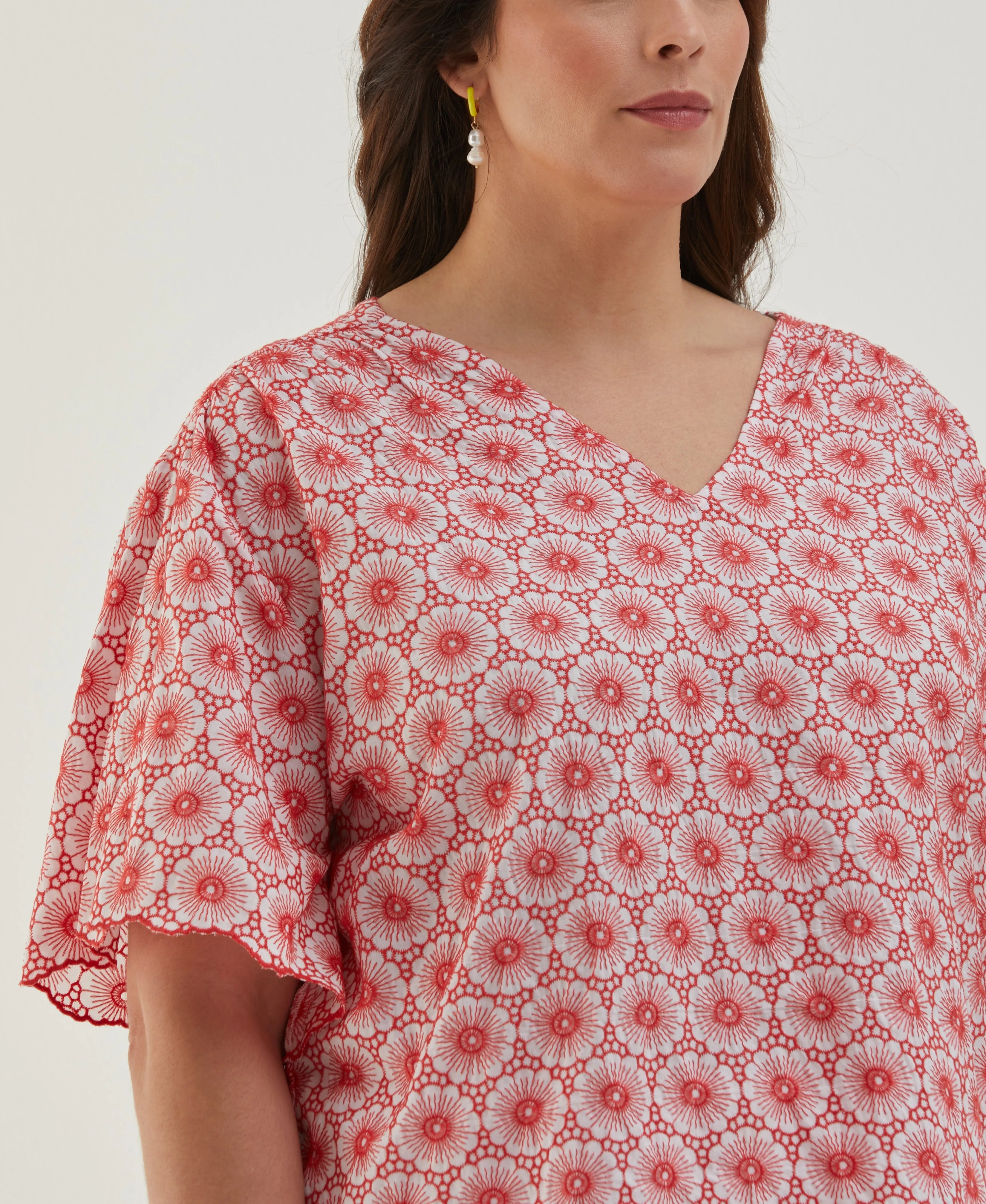 Plus Size Daisy Embroidered Blouse